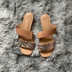 Snake two-tone sandals
